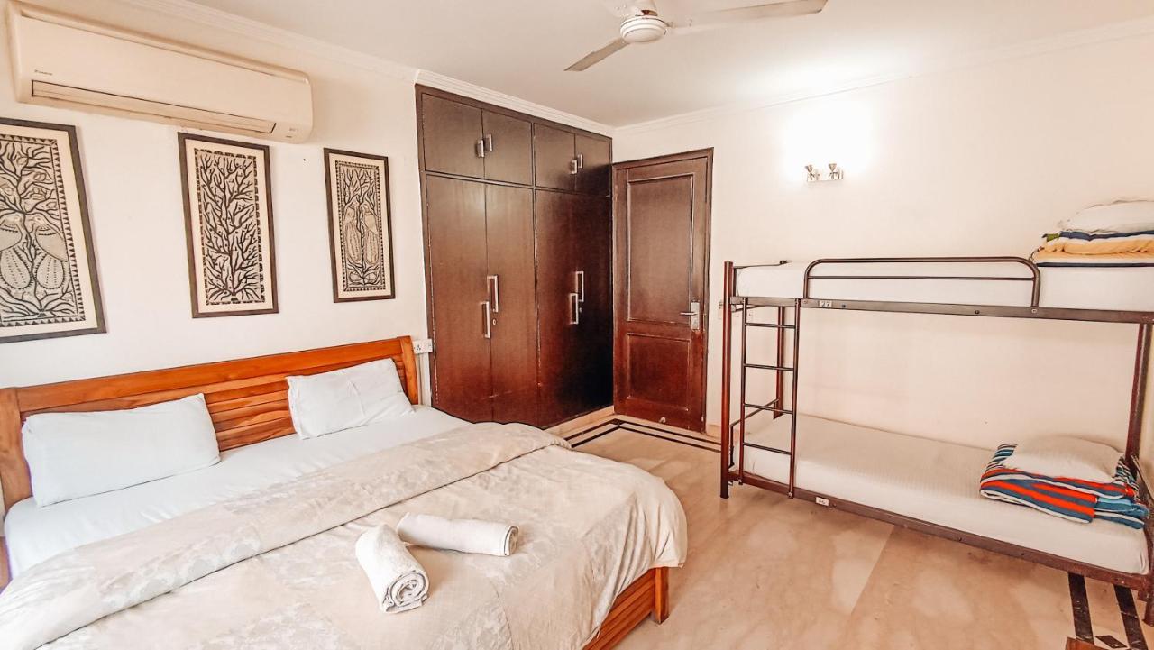 Madpackers Delhi Vandrarhem New Delhi Exteriör bild